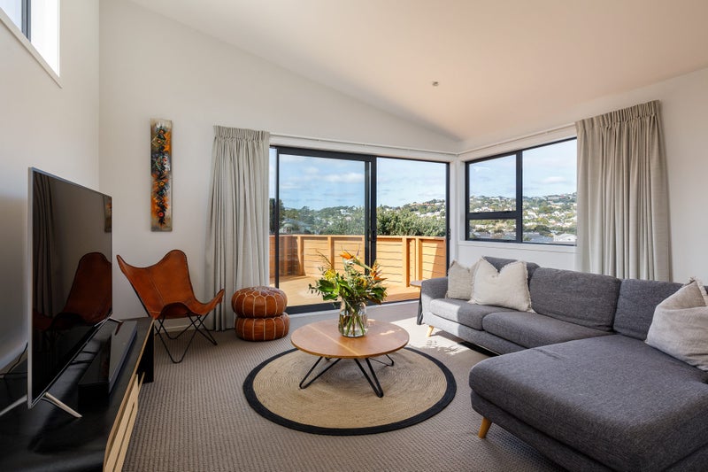 30/22 Booth Street, Miramar, Wellington - Carousel 2