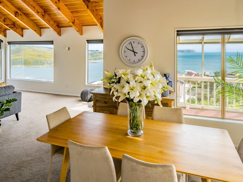 3 Tregear Place, Camborne, Porirua - Carousel 2