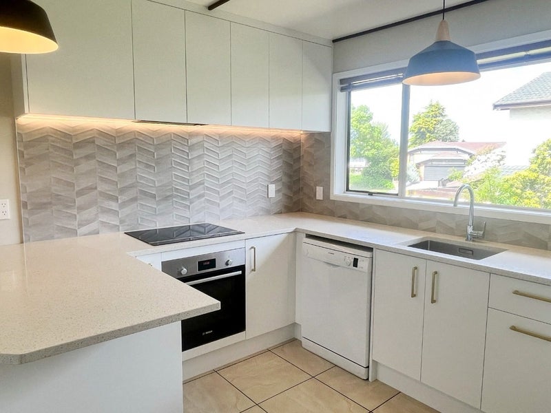 14 Camberwell Place, Avonhead, Christchurch - Carousel 2