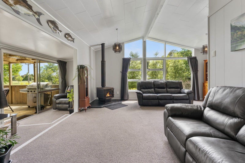 16 Invergarry Road, Hilltop, Taupo - Carousel 2