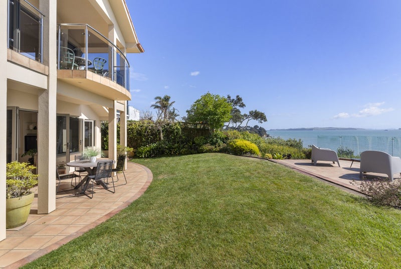 94 Clovelly Road, Bucklands Beach, Auckland - Carousel 2