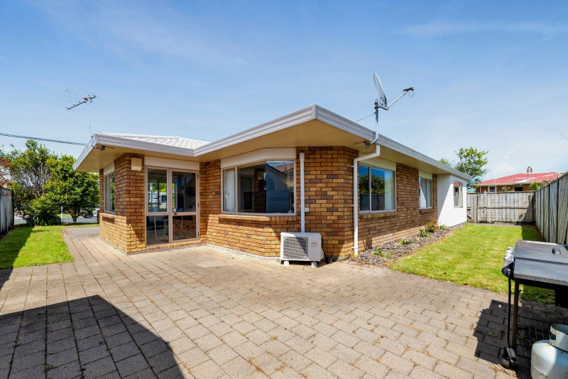 301 Huatoki Street, Upper Vogeltown, New Plymouth - Carousel 2