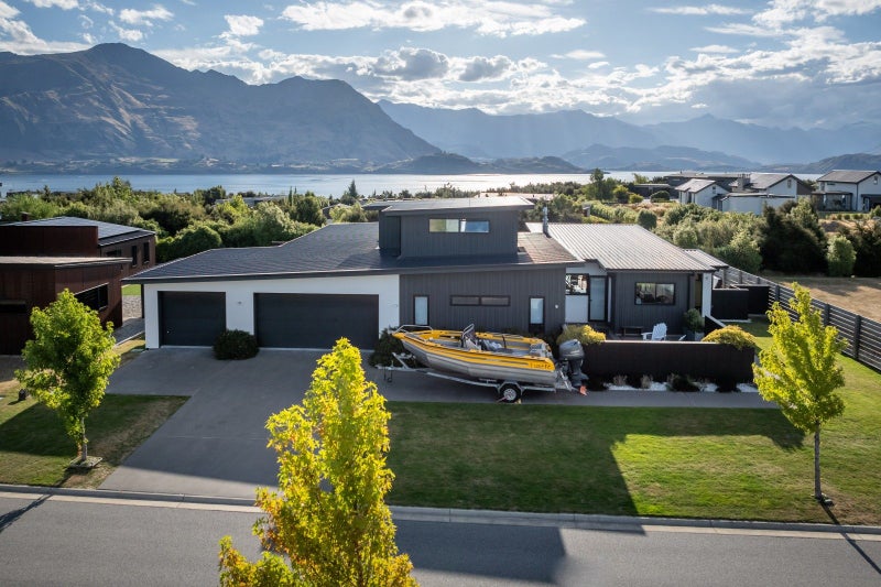 67 Infinity Drive, Wanaka - Carousel 23