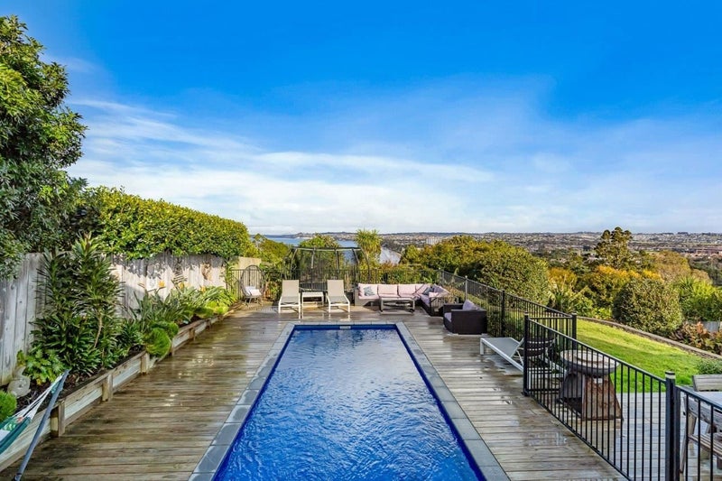 8 Hillcrest Road, Hatfields Beach, Orewa - Carousel 2