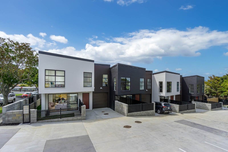 4C Merfield Street, Glen Innes, Auckland - Carousel 1