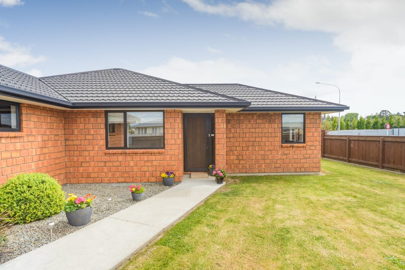 2 Pegasus Place, Kelvin Grove, Palmerston North - Carousel 2