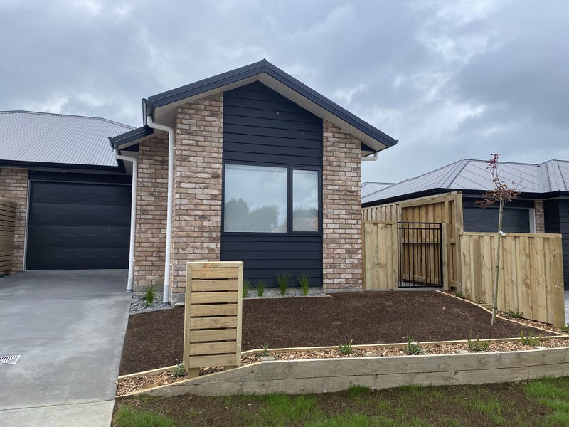 2/84 Endeavour Avenue, Flagstaff, Hamilton - Carousel 2