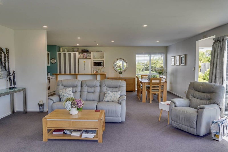 8 Adams Lane, Springlands, Blenheim - Carousel 2