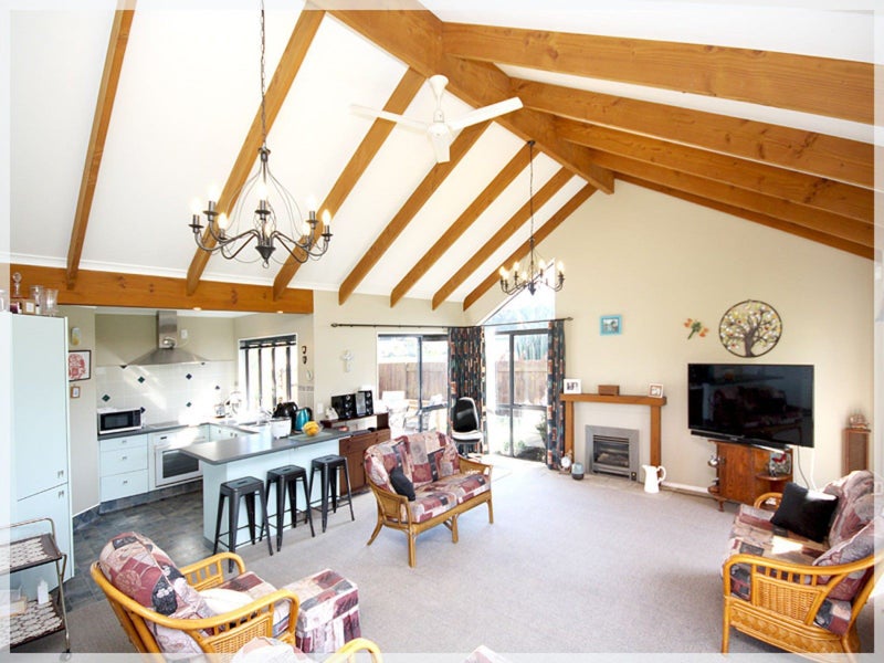 4 Low Avenue, Foxton Beach, Foxton - Carousel 2
