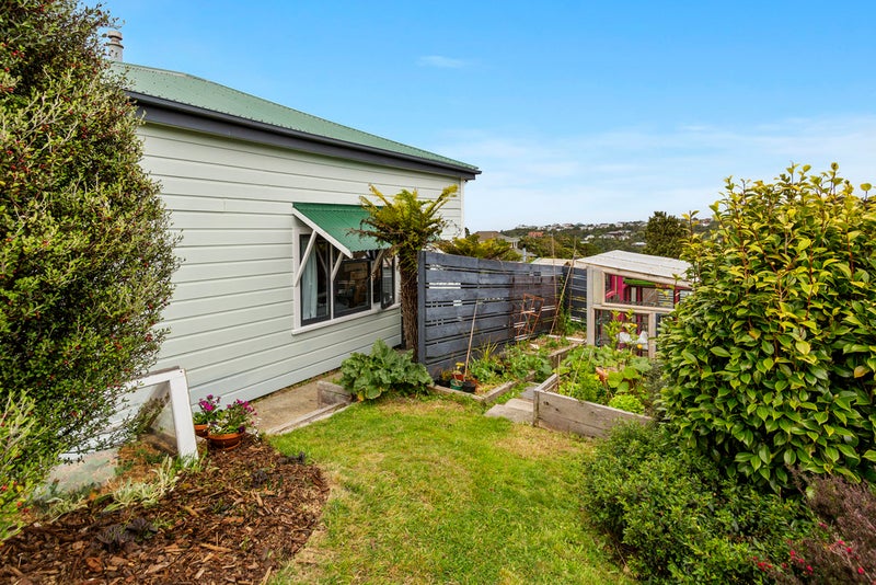 31 Poto Road, Normandale, Lower Hutt - Carousel 20
