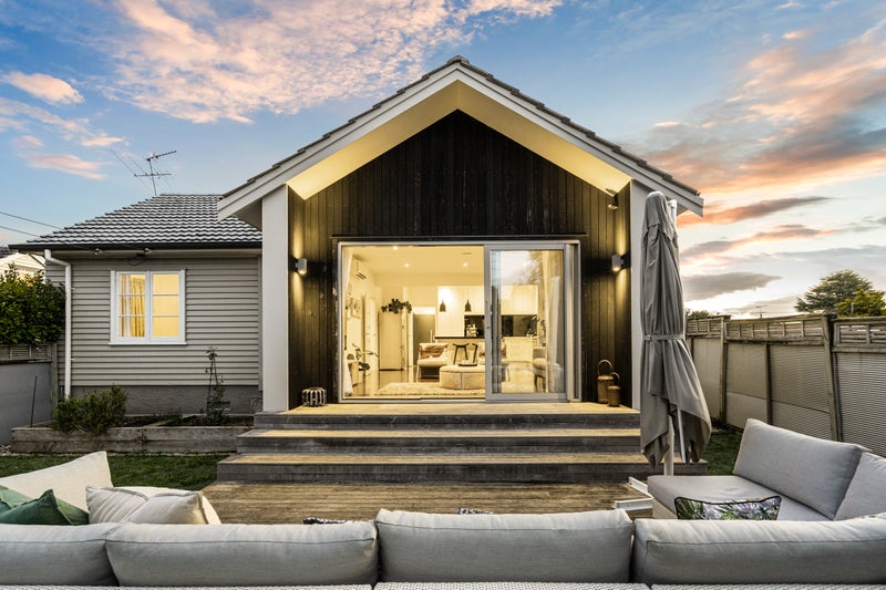 14 Brookfield Avenue, Onehunga, Auckland - Carousel 1