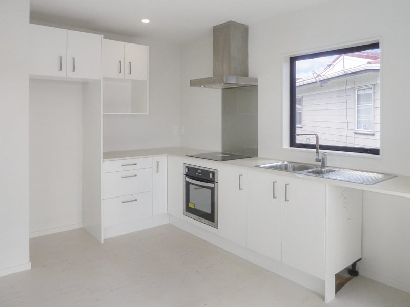 498 Roscommon Road, Clendon Park, Auckland - Carousel 1