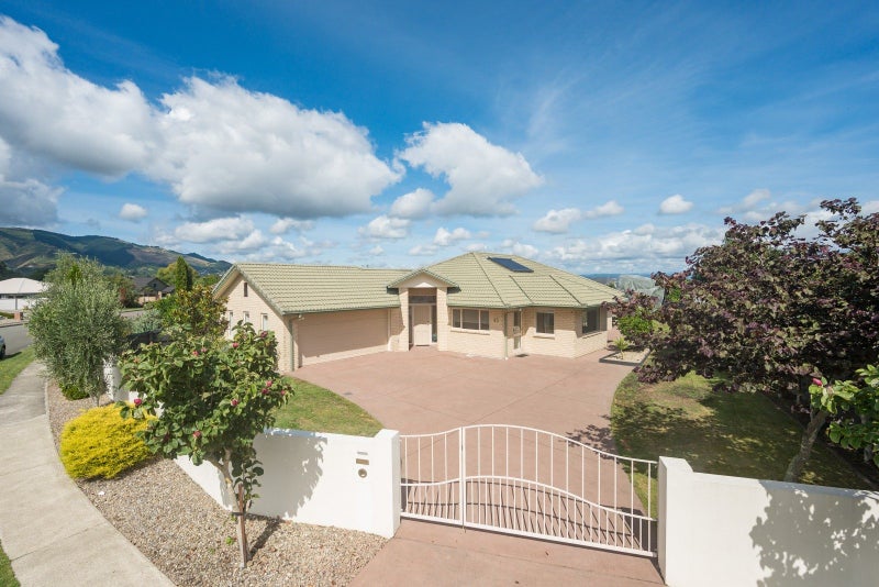 43 Covent Drive, Stoke, Nelson - Carousel 1