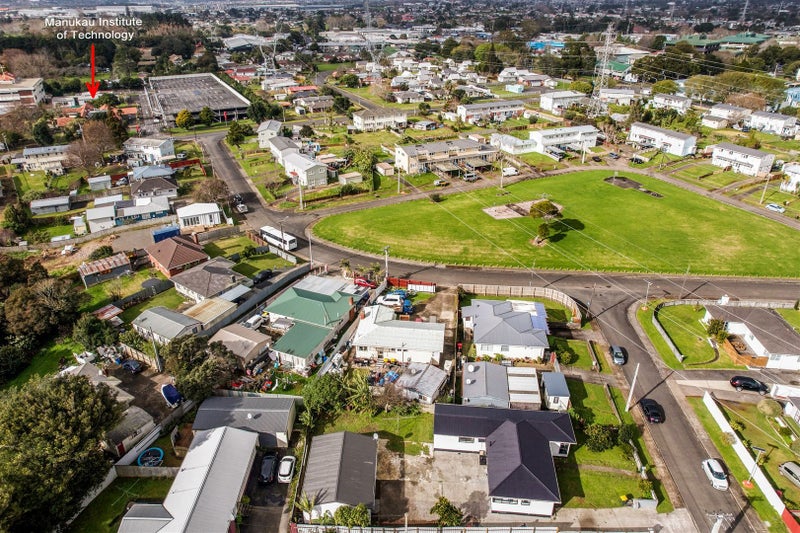 3 Julian Place, Otara, Auckland - Carousel 21