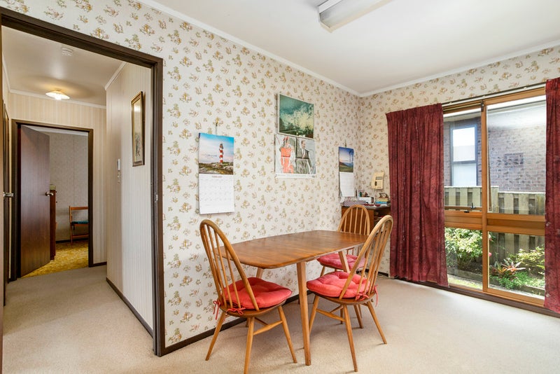 2/2 Culver Terrace, Howick, Auckland - Carousel 22