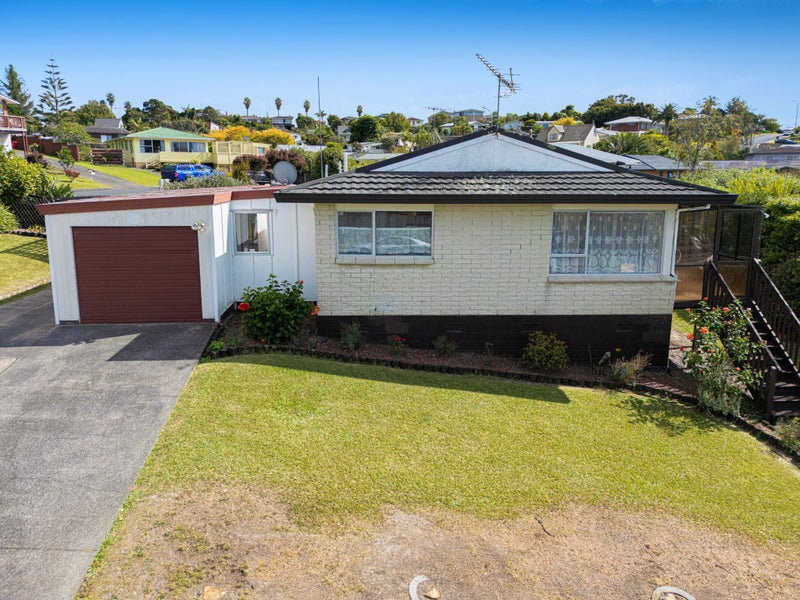 28 Albatross Road, Red Beach, Whangaparāoa - Carousel 1