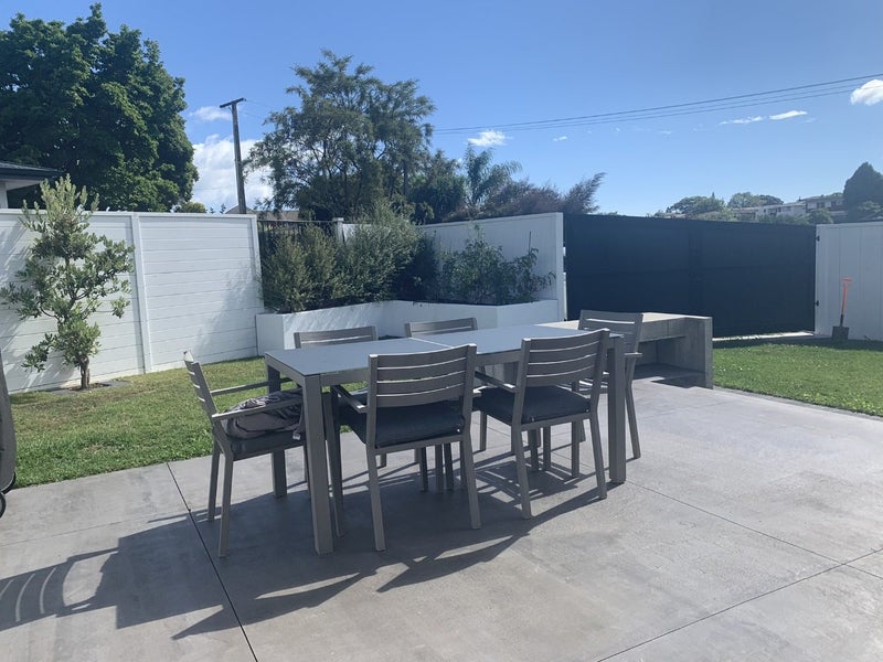 39 Pine Avenue, Otumoetai, Tauranga - Carousel 1