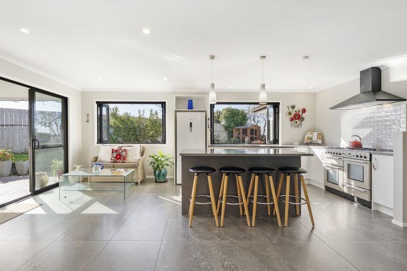 23 Coral Drive, Papamoa Beach, Papamoa - Carousel 2