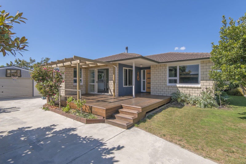11 Marriotts Road, North New Brighton, Christchurch - Carousel 1