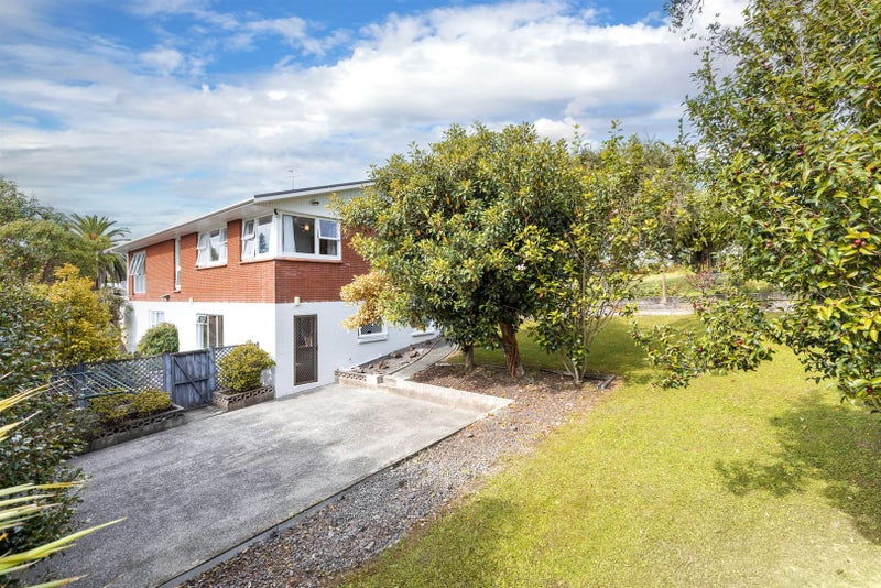 25 Westminster Street, New Windsor, Auckland - Carousel 2