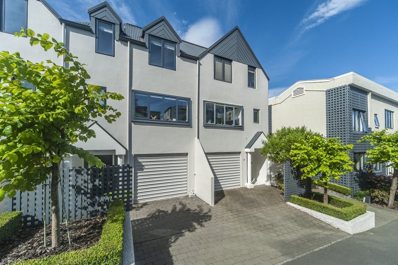 9/14 Harriett Street, Thorndon, Wellington - Carousel 2