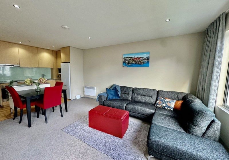 A34/10 Ebor Street, Te Aro, Wellington - Carousel 2