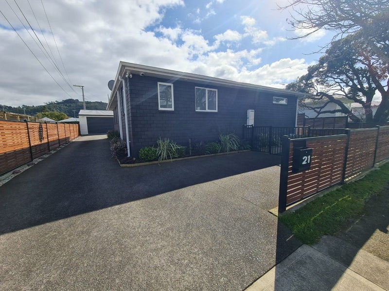 21 Foster Street, Taita, Lower Hutt - Carousel 2