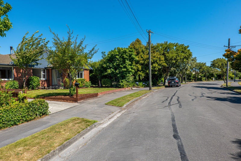 44 Sevenoaks Drive, Bryndwr, Christchurch - Carousel 32