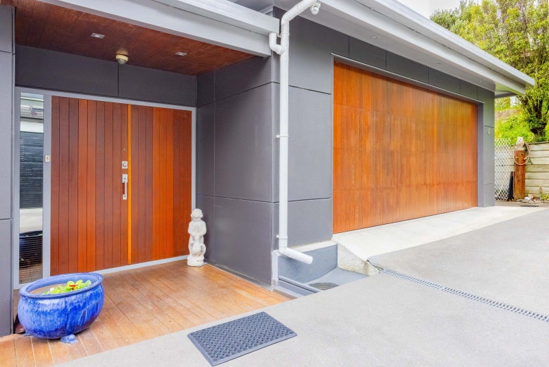 4B Seapoint Road, Bluff Hill, Napier - Carousel 30
