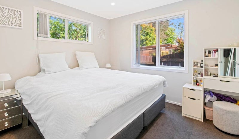 44 Gosford Drive, Botany Downs, Auckland - Carousel 5