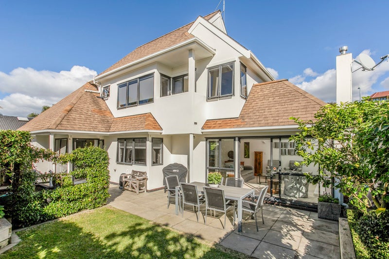 1/8 Taranaki Road, Kohimarama, Auckland - Carousel 1