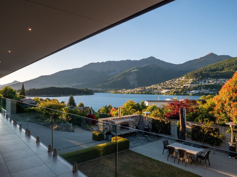 544 Peninsula Road, Kelvin Heights, Queenstown - Carousel 2