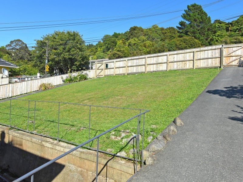 14 Logie Street, Stokes Valley, Lower Hutt - Carousel 16