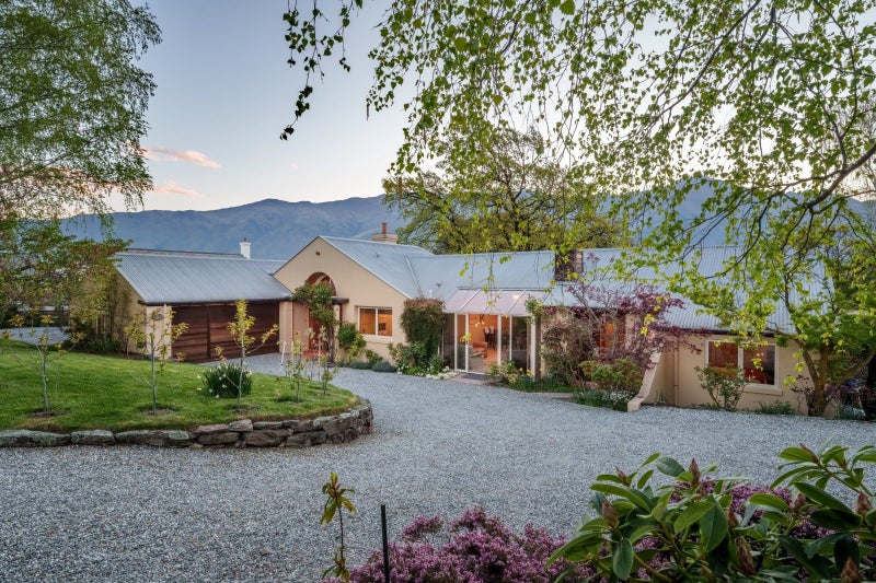 30 Beacon Point Road, Wanaka, Wanaka - Carousel 24