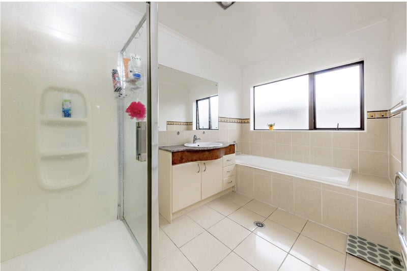 15 Dalcross Drive, Flat Bush, Auckland - Carousel 7