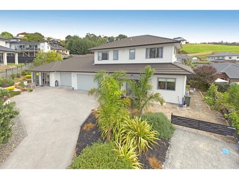 8 Bloomfield Rise, Stanmore Bay, Whangaparaoa - Carousel 2