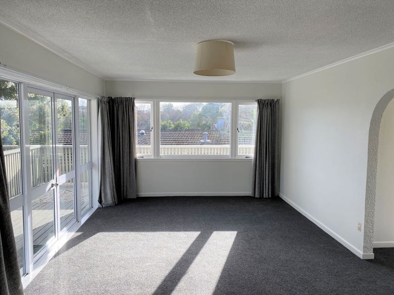 2 Grange Road, Otumoetai, Tauranga - Carousel 1