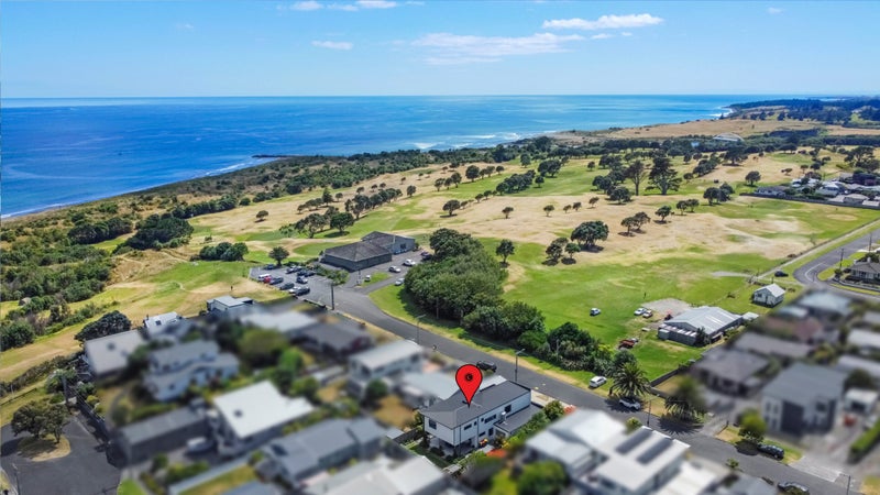 12 Record Street, Fitzroy, New Plymouth - Carousel 23