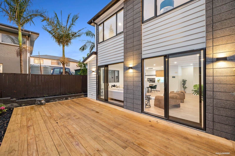 16B Gulf Crest, Bucklands Beach, Auckland - Carousel 2