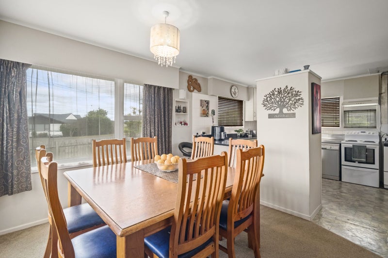 7 Robinson Avenue, Holdens Bay, Rotorua - Carousel 2