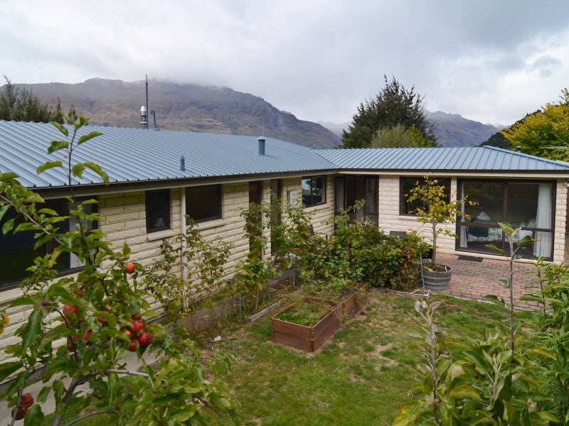 224 Fernhill Road, Fernhill, Queenstown - Carousel 22