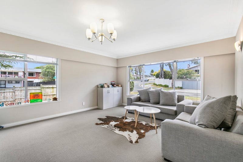 1/1 Willow Way, Sunnyhills, Auckland - Carousel 2