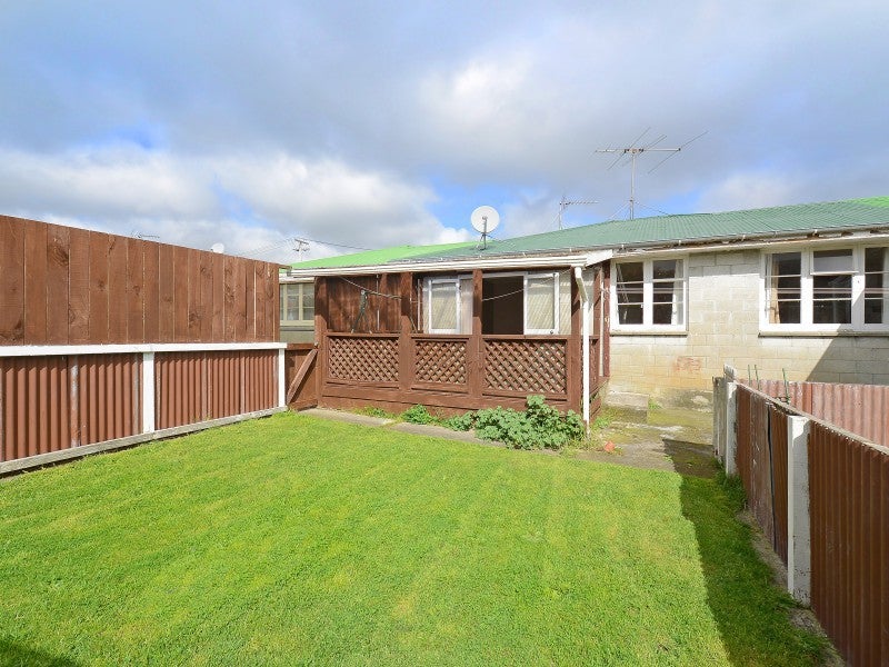 8/45 Pine Avenue, Ebdentown, Upper Hutt - Carousel 1