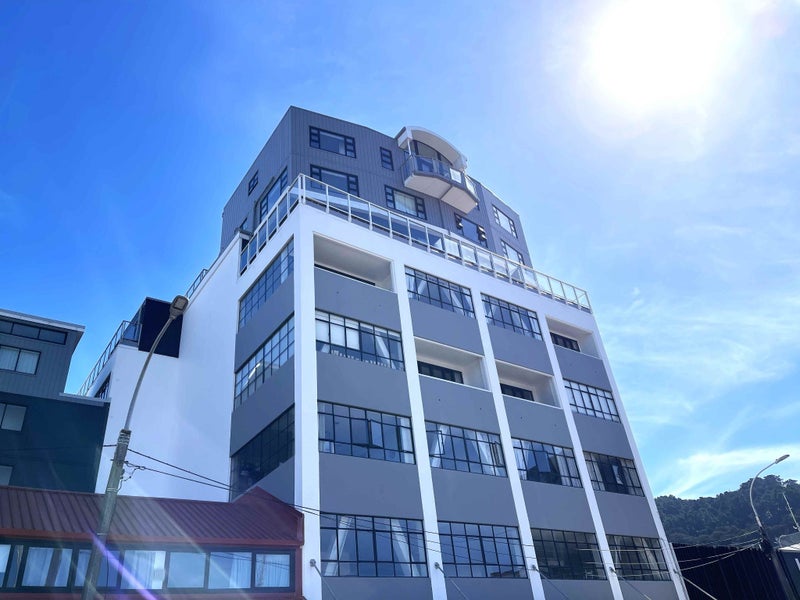 4/125 Thorndon Quay, Pipitea, Wellington - Carousel 2