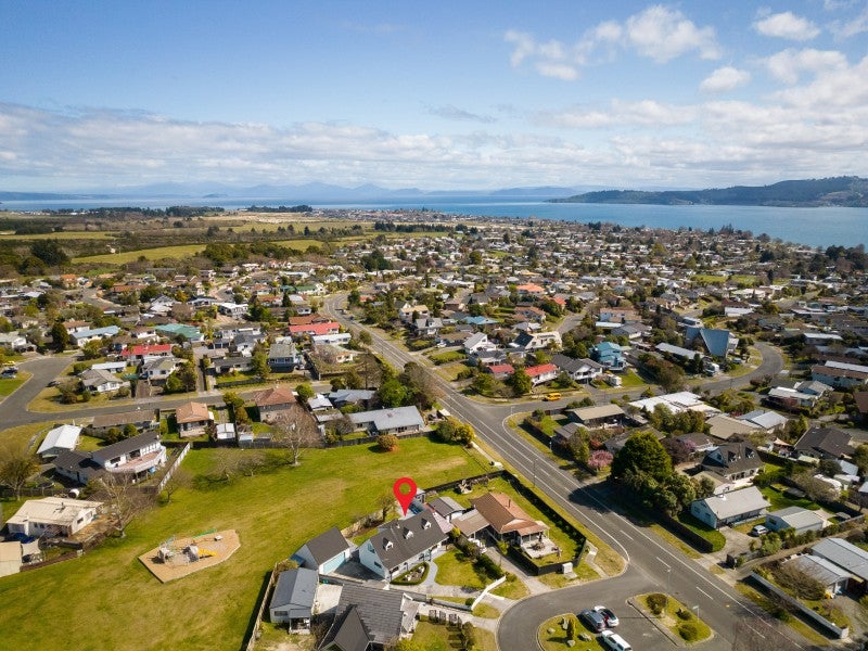 2 Ascot Close, Richmond Heights, Taupo - Carousel 2