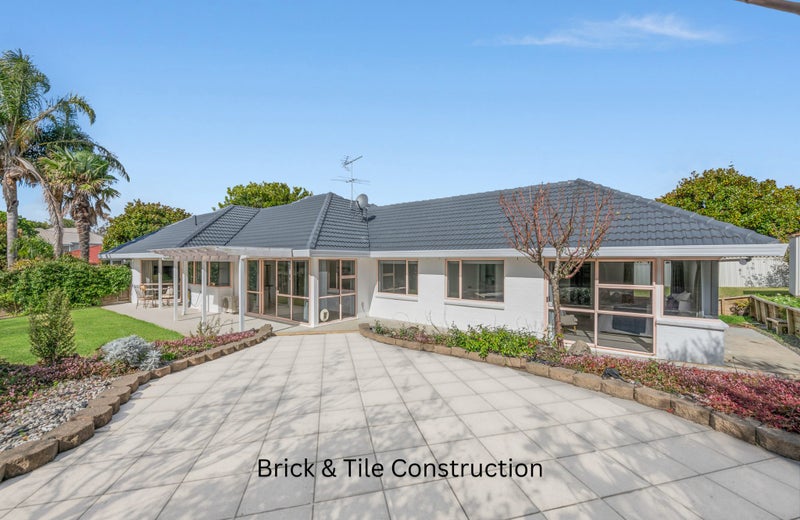 1 Frank Nobilo Drive, Golflands, Auckland - Carousel 1