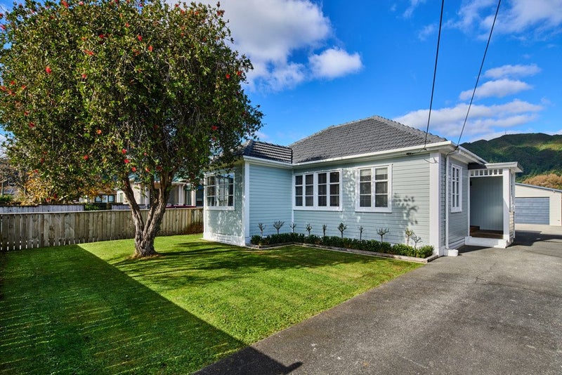 33 Gibson Crescent, Naenae, Lower Hutt - Carousel 1