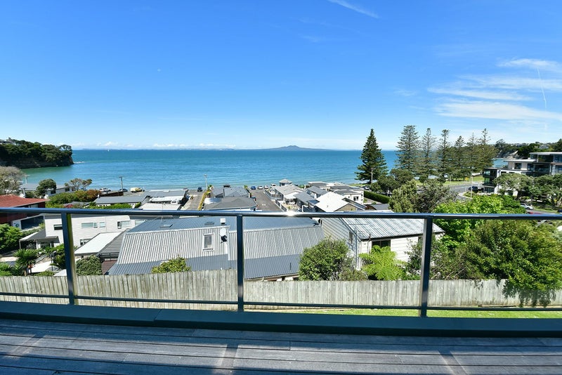 23 Oban Road, Browns Bay, Auckland - Carousel 2