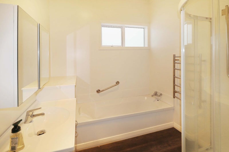 56 Heretaunga Street, Petone, Lower Hutt - Carousel 10