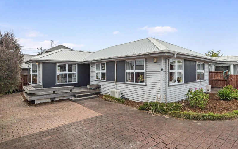 198B Old Farm Road, Hamilton East, Hamilton - Carousel 1
